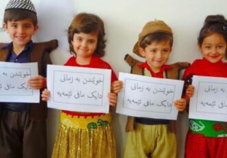 اهمیت زبان مادری و نقش مادران در حفظ و پاس داشت آن