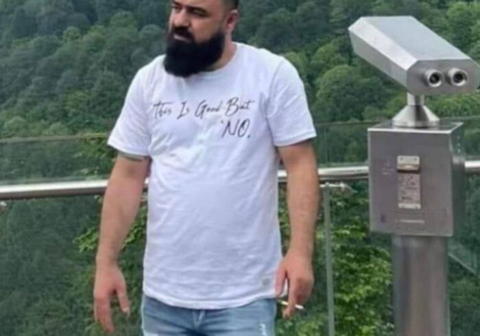 لەبەرئەوەی بە کوردی قسەی کردووە تیرۆریان کرد