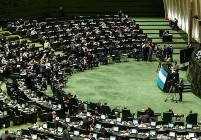 مخالفت مجلس با کلیات طرح تدریس ادبیات زبان‌های محلی در مدارس