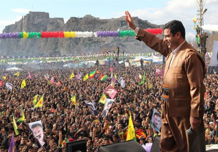 صلاح الدین دمیرتاش از زندان آزاد شد