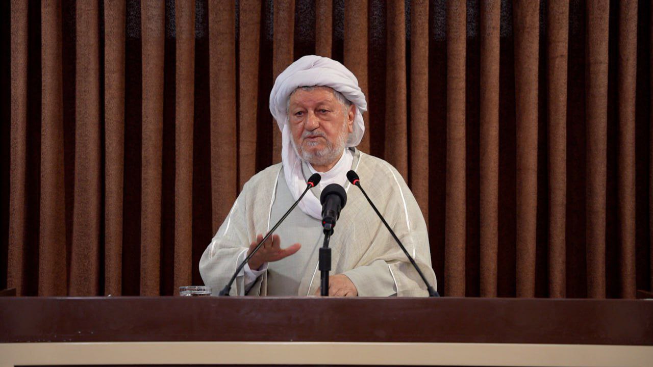 ماموستا ملا قادر قادری در خطبه های نماز جمعه پاوه ماموستا ملا قادر قادری در خطبه های نماز جمعه پاوه