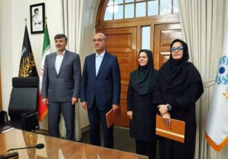 تفاهم‌نامه راه‌اندازی ۹ دستگاه کتابخانه سیار در استان کرمانشاه امضا شد